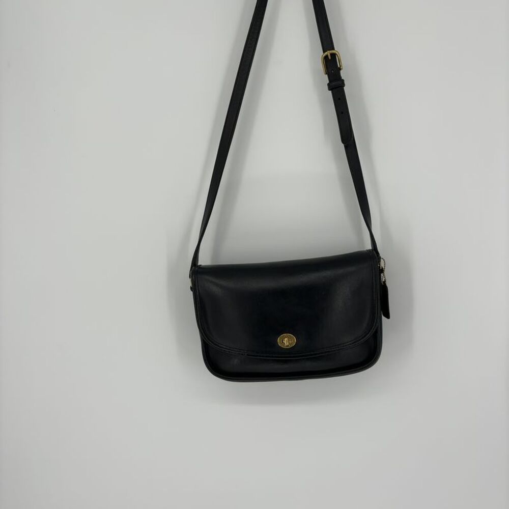 Coach City Bag Black Leather Crossbody Turnlock